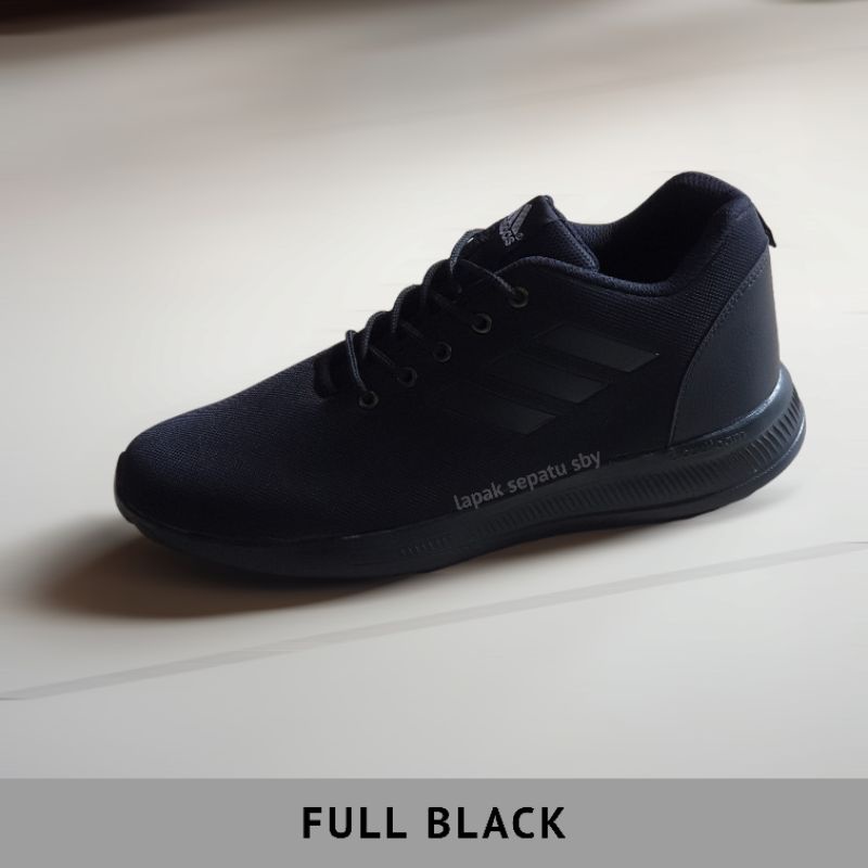 Sepatu Sneakers Pria Jumbo Big Size 42-49 Sepatu Lari Olahraga Sport Running Sekolah Kerja Full Black Hitam Polos