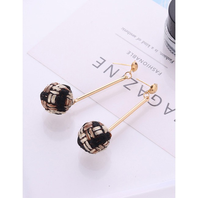 LRC Anting Tusuk Fashion Ball Shape Decorated Earrings