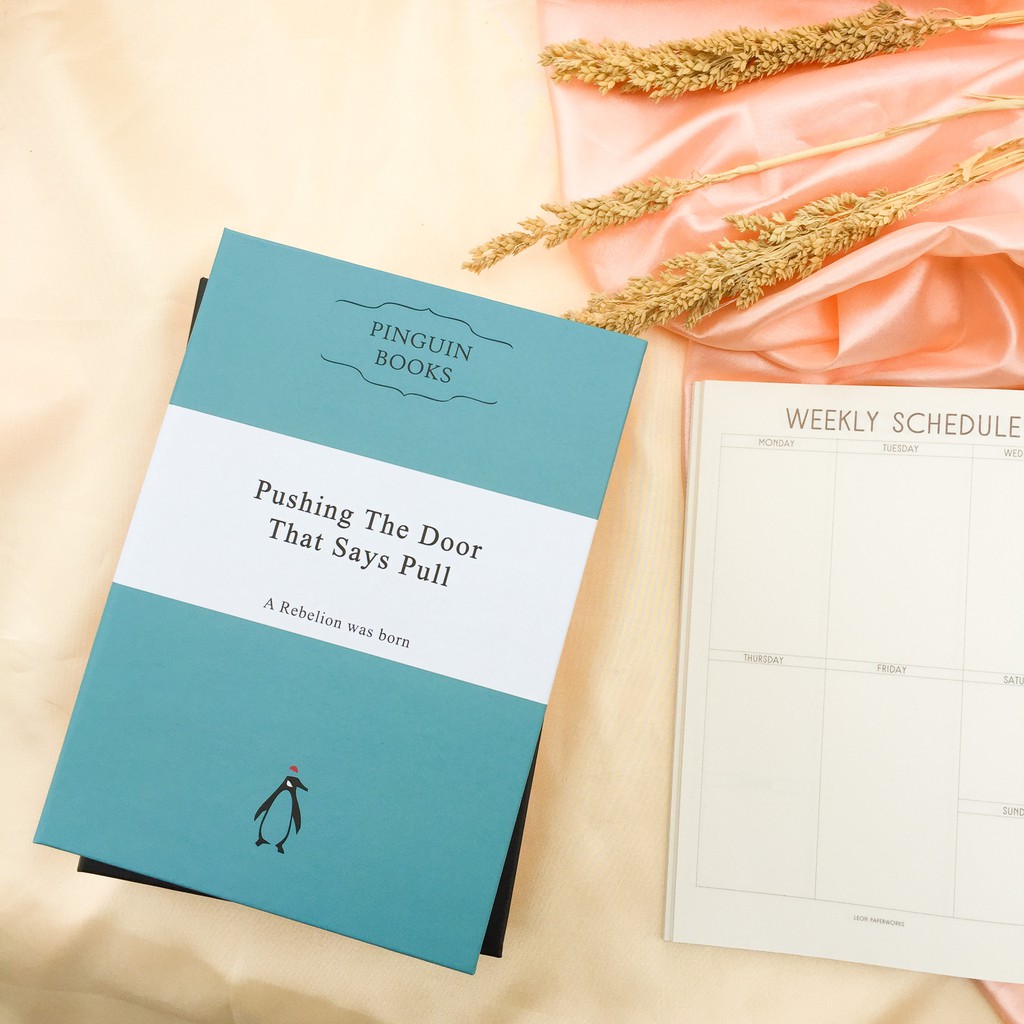 Notebook Agenda, Polos dan dotted Penguin