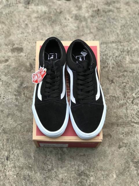 SEPATU43 VANS AUTHENTIC FULL BLACK HITAM POLOS WHITE PUTIH OLDSKOOL ERA SK8 PREMIUM BNIB ICC IFC DT