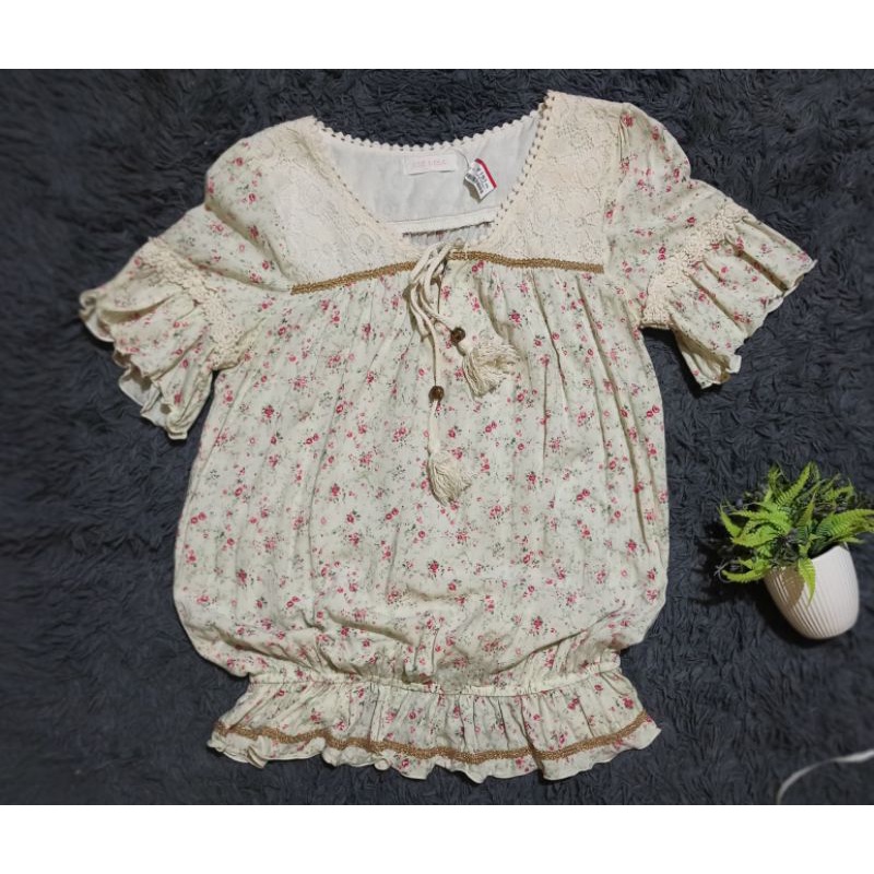 Liz lisa blouse