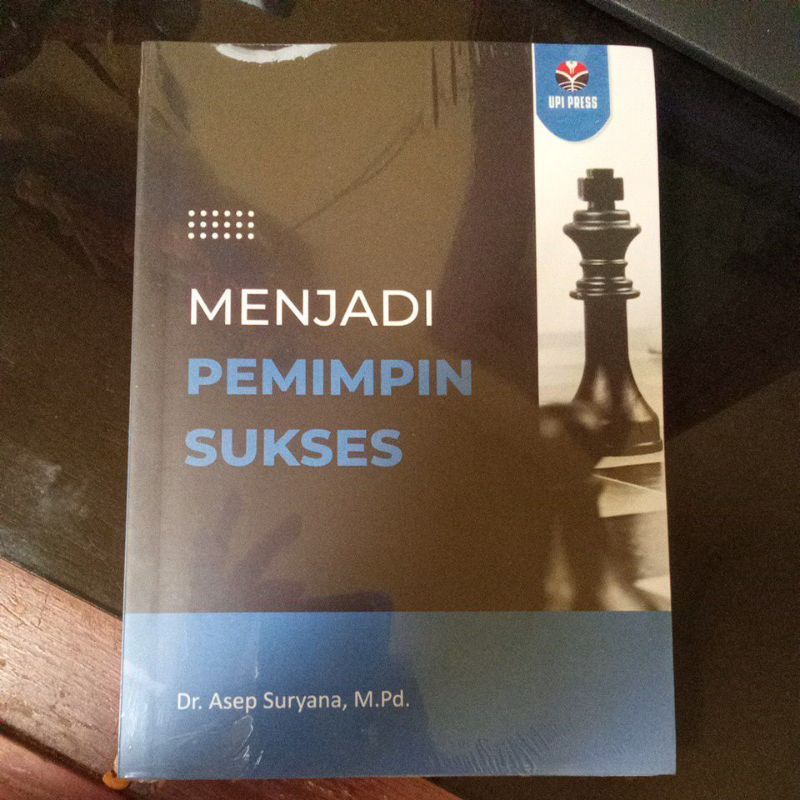 MENJADI PEMIMPIN SUKSES