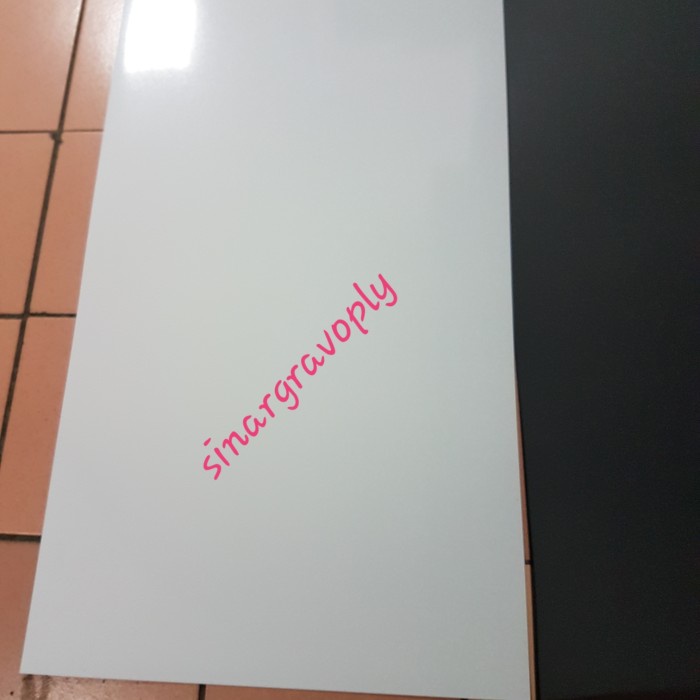 

Murah Gravoply Putih Teks Hitam Bahan Gravir Nametag Dll 120X60Cm Tebal 1.5M Promo