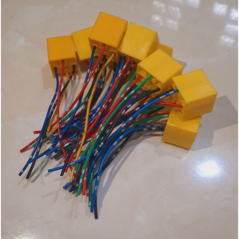 Socket Relay Mobil dan Motor 4 kaki plus Kabel
