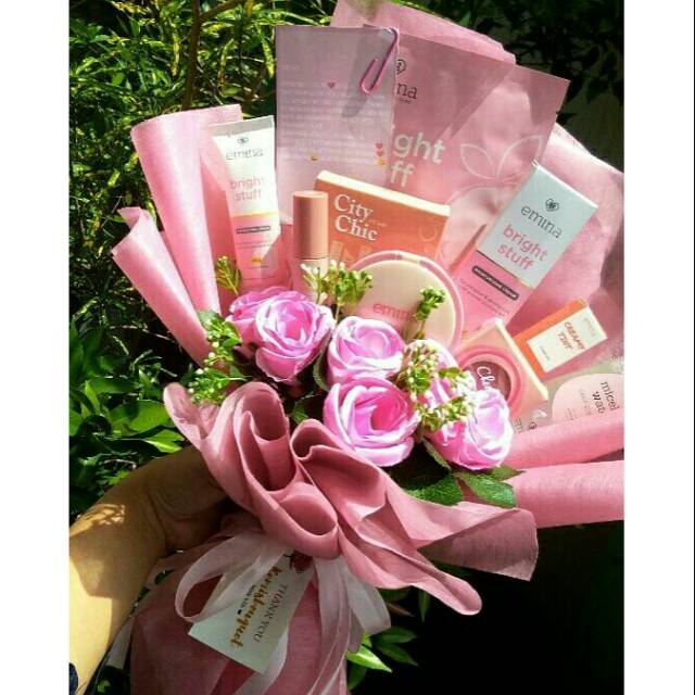 Buket Make Up / Buket Wisuda / Kado Ultah