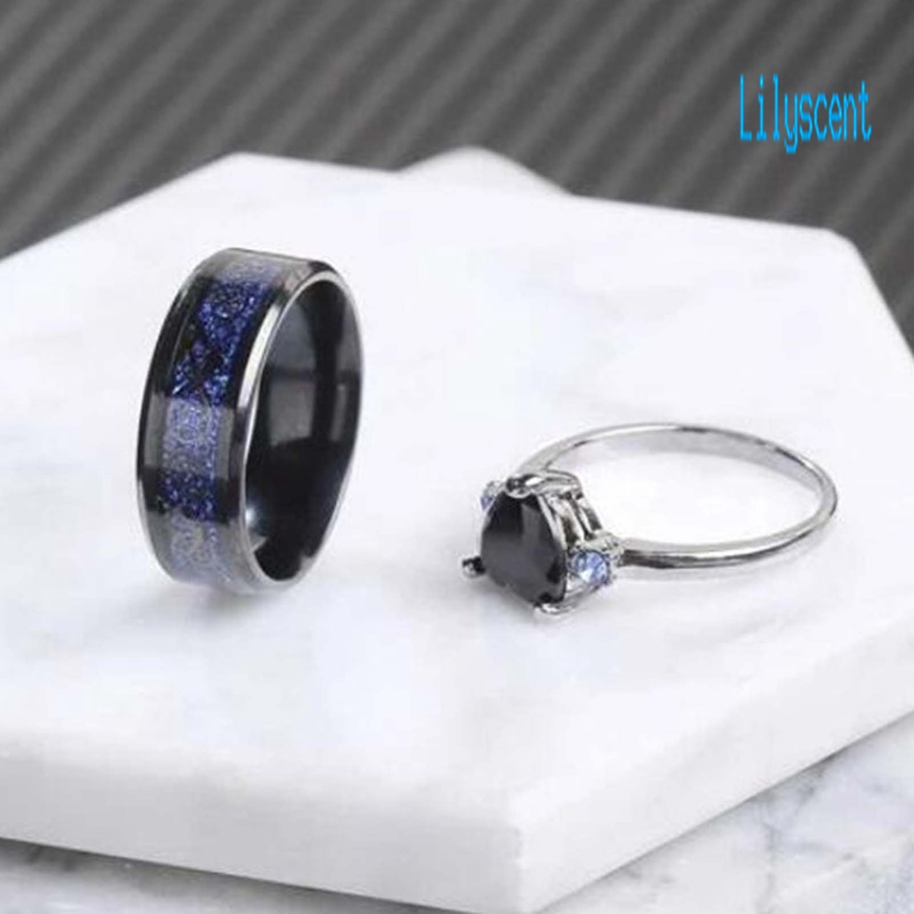 2pcs / Set Cincin Bahan Alloy Permukaan Halus Aksen Batu Permata Imitasi Bentuk Hati Untuk Pasangan