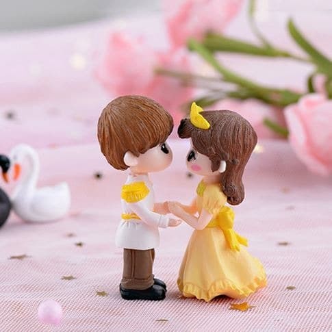 Miniature Lover Figures - Lovers Couple Figurines #19 (2pcs)