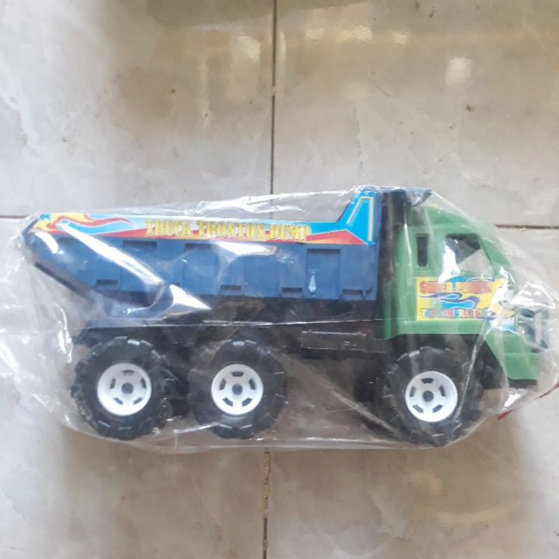 Truk dump tronton Medium
