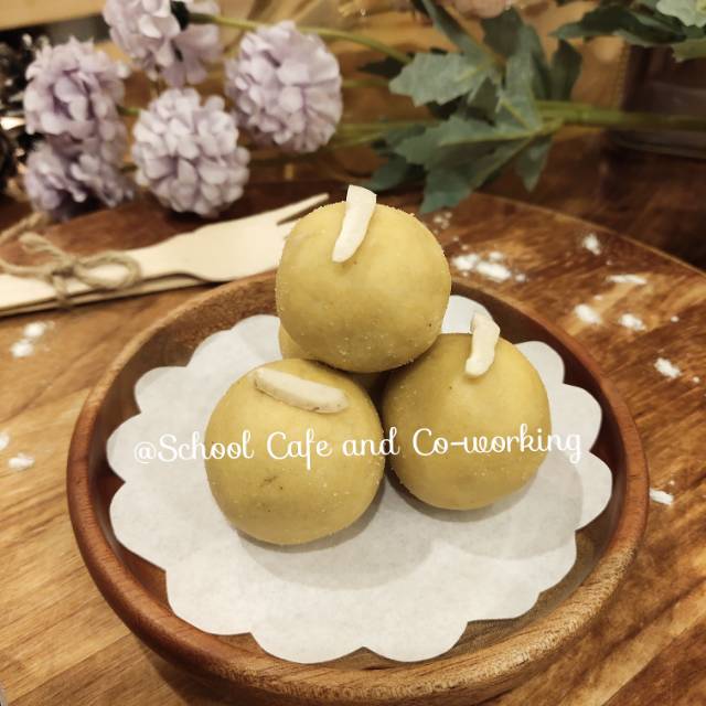 

Manisan Indian Besan Ladoo