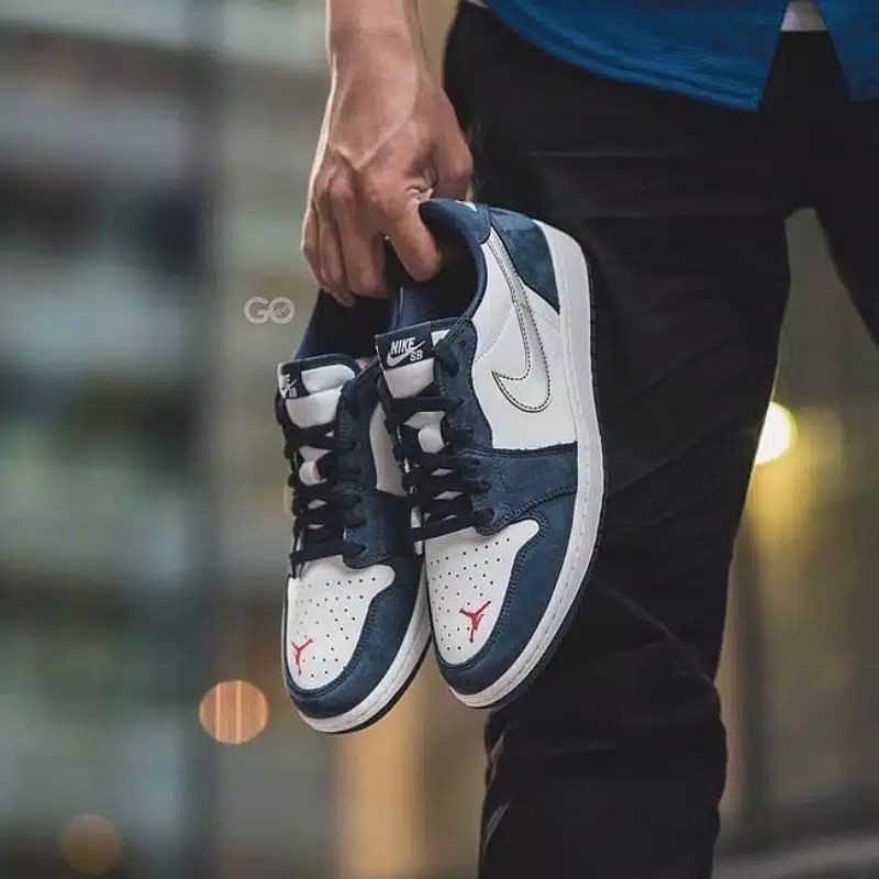 Sepatu Nike Air Jordan 1 Low Midnight Navy White Biru Dongker Putih Premium