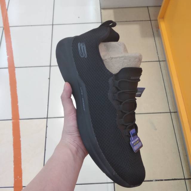 skechers lite weight black
