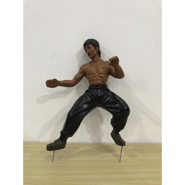 ornamen bonsai / patung bonsai bruce lee