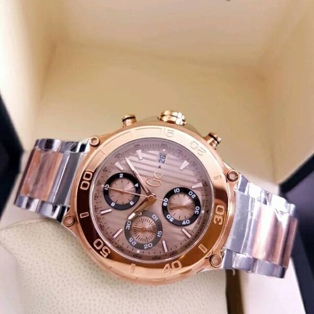 Jam tangan Wanita GC Guess Collection 56010 rose gold