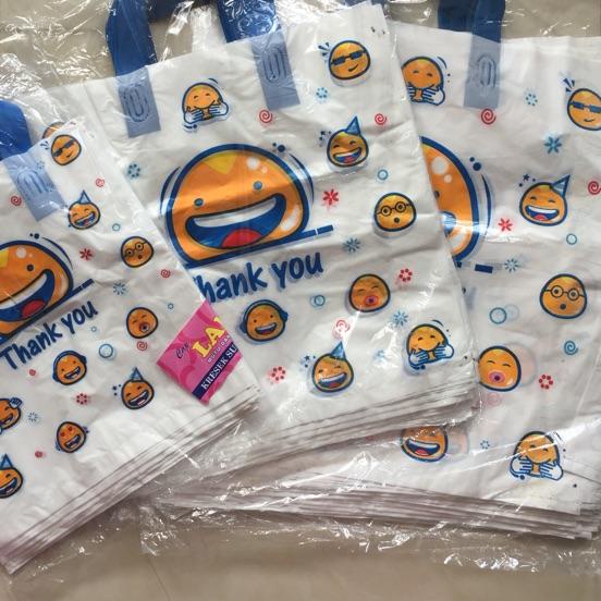 

⅍ Kantong Plastik Soft Handle/Softhandle Shopping Bag Motif Emoji 30x32 ✵