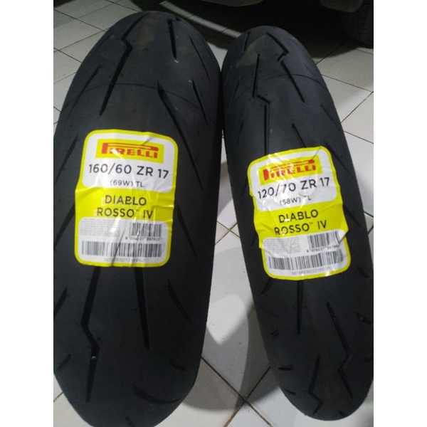 Ban Pirelli Diablo Rosso IV 120/70-17 160/60-17