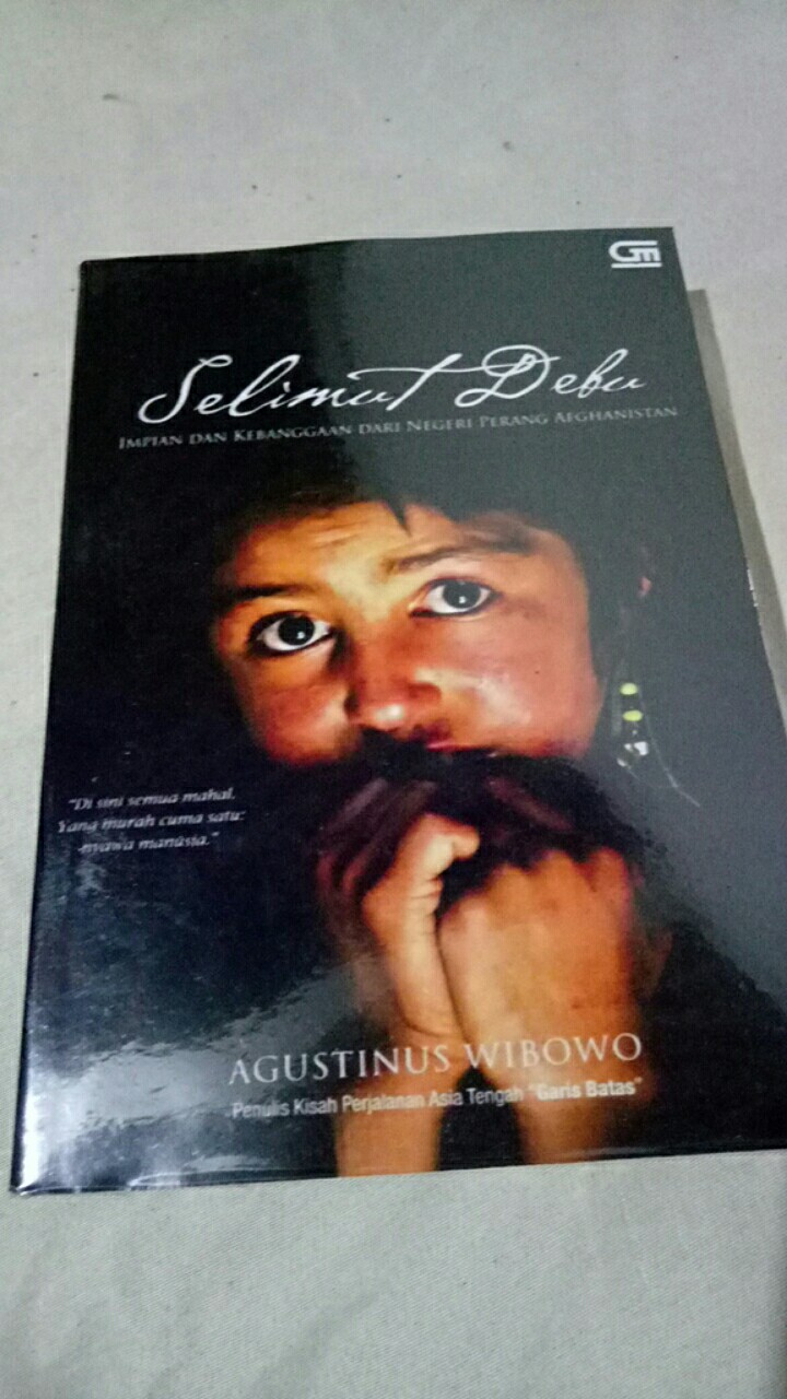 Selimut Debu - Agustinus Wibowo