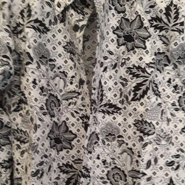 Kemeja Exclusive Rita Ricci Slimfit Doby Lengan Pendek