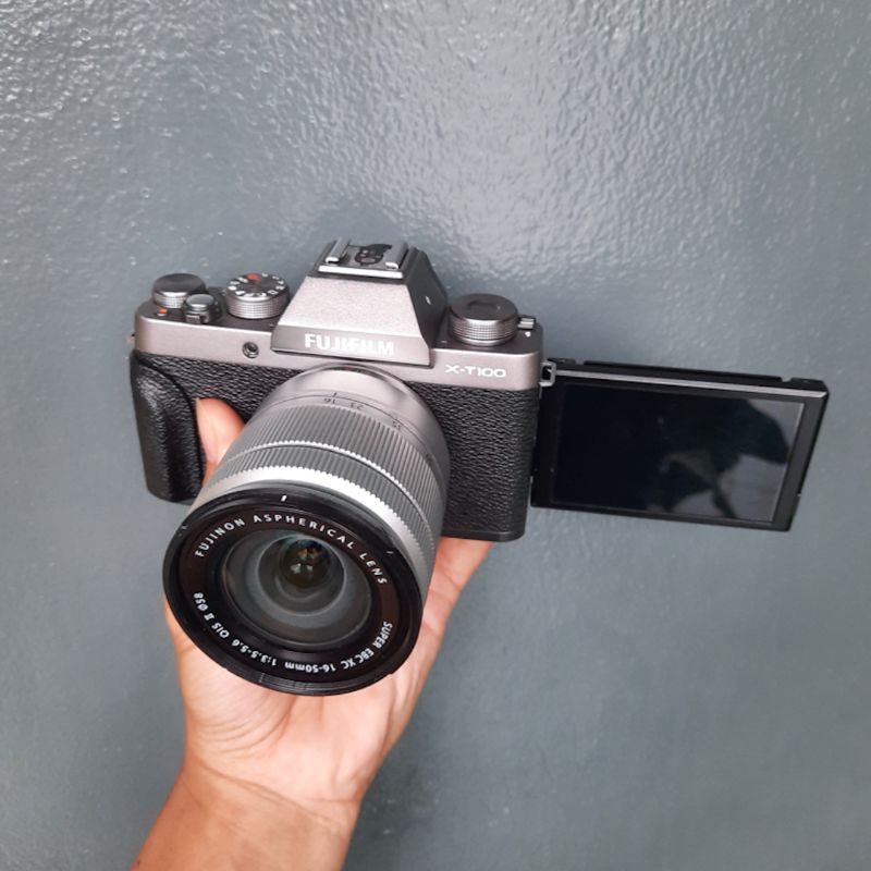 Fujifilm XT100 Kit 16-50mm 3.5-5.6 OIS II mulus second