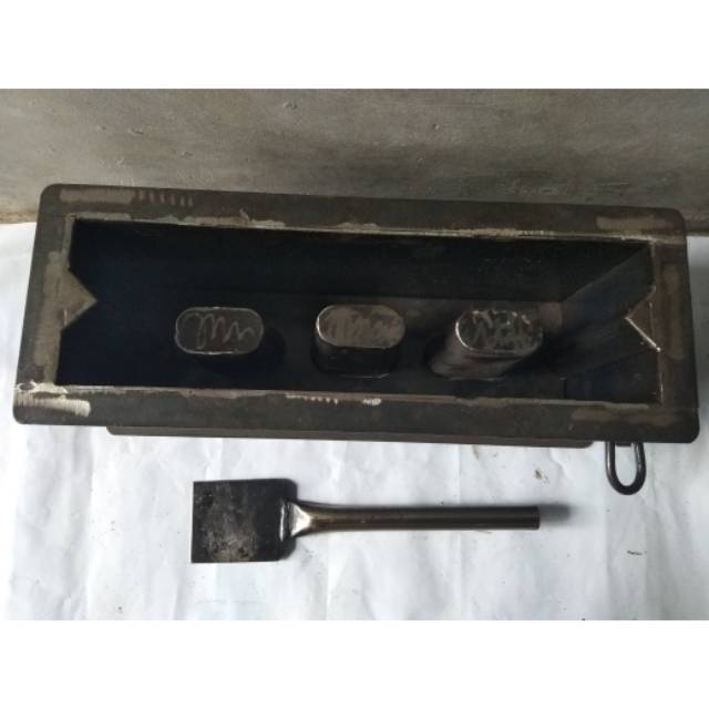 

Citakan batako lubang uk 38-10-18