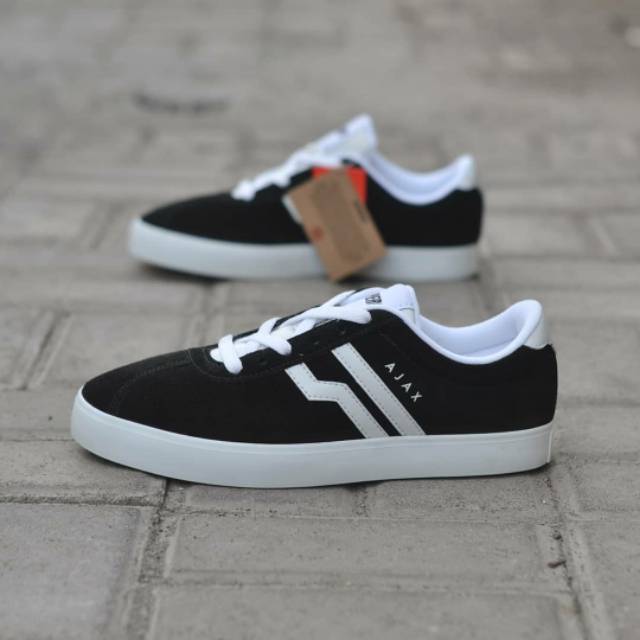 Sepatu piero ajax original