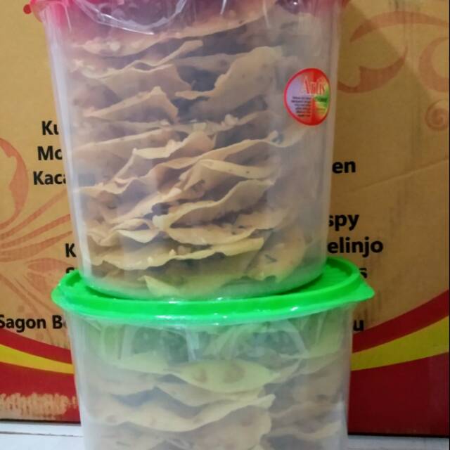

Peyek kacang & rebon + toples 5 liter