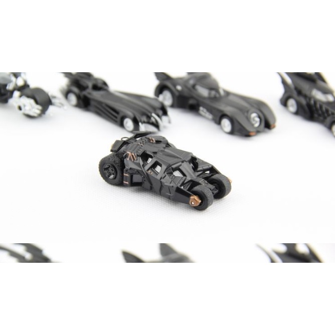 Tomica Limited Batmobile Collection Mobil Batman Keluaran Tomica