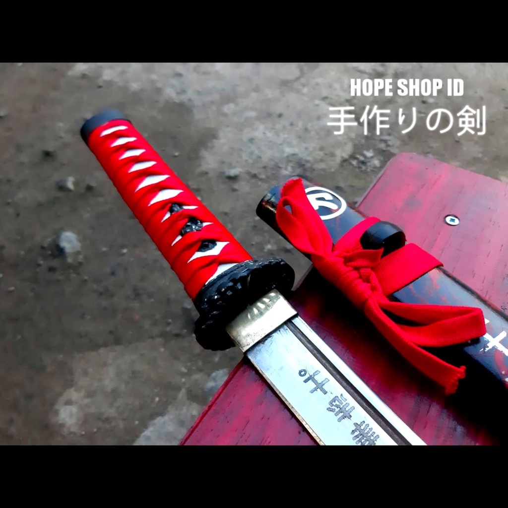 TANTO THE LAST ABSTRAK RED BAJA STRIP