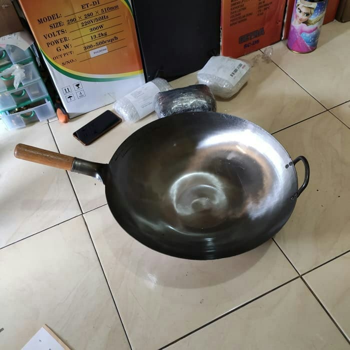 TERLARIS WOK / KUALI / WAJAN PLAT BAJA PUTIH 45 CM GAGANG / KUALI NASI GORENG