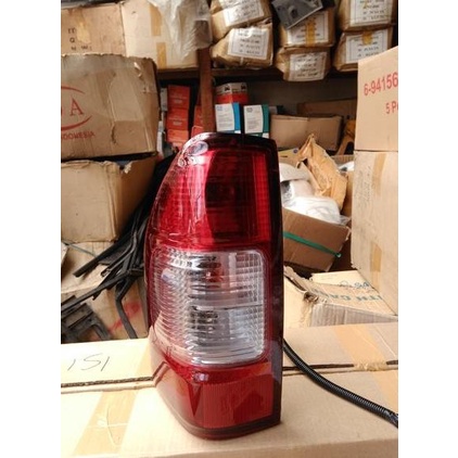 Eksterior Mobil Stoplamp Lampu Belakang Isuzu Dmax 4Jh Limited