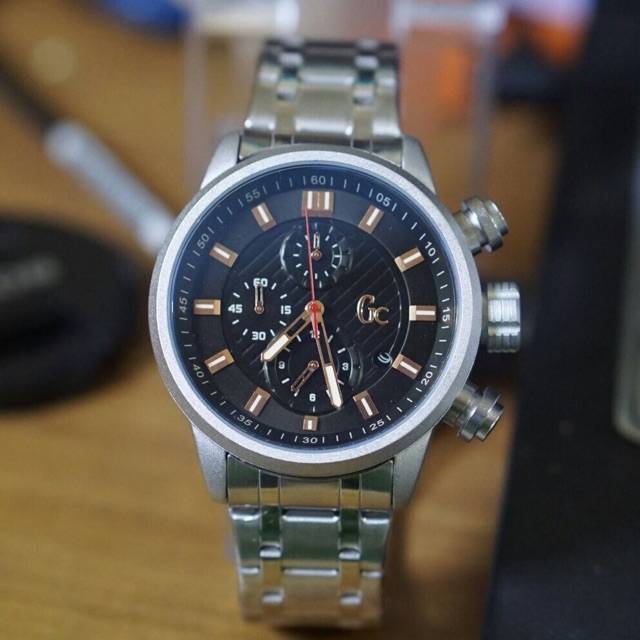 Jam tangan pria/cowok Gc/guess collection chrono aktif