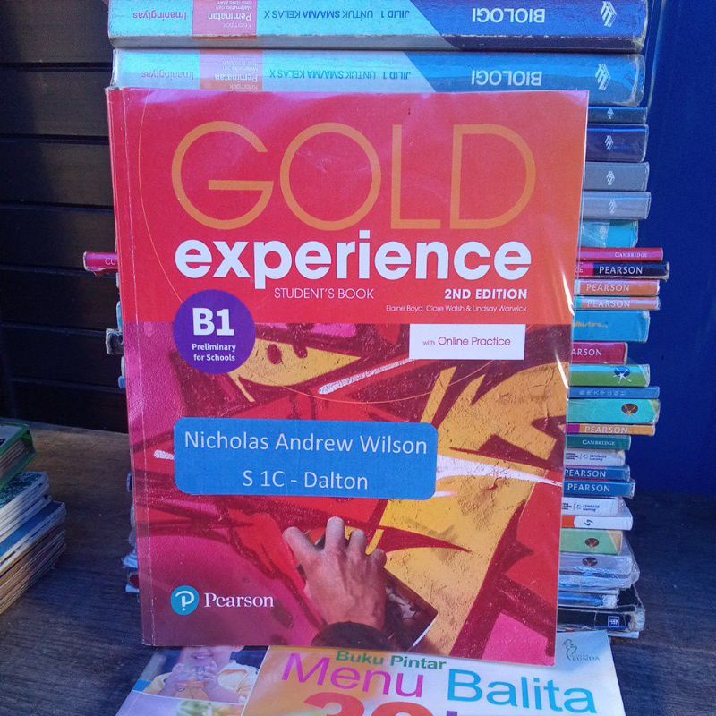 Gold experience students book B1