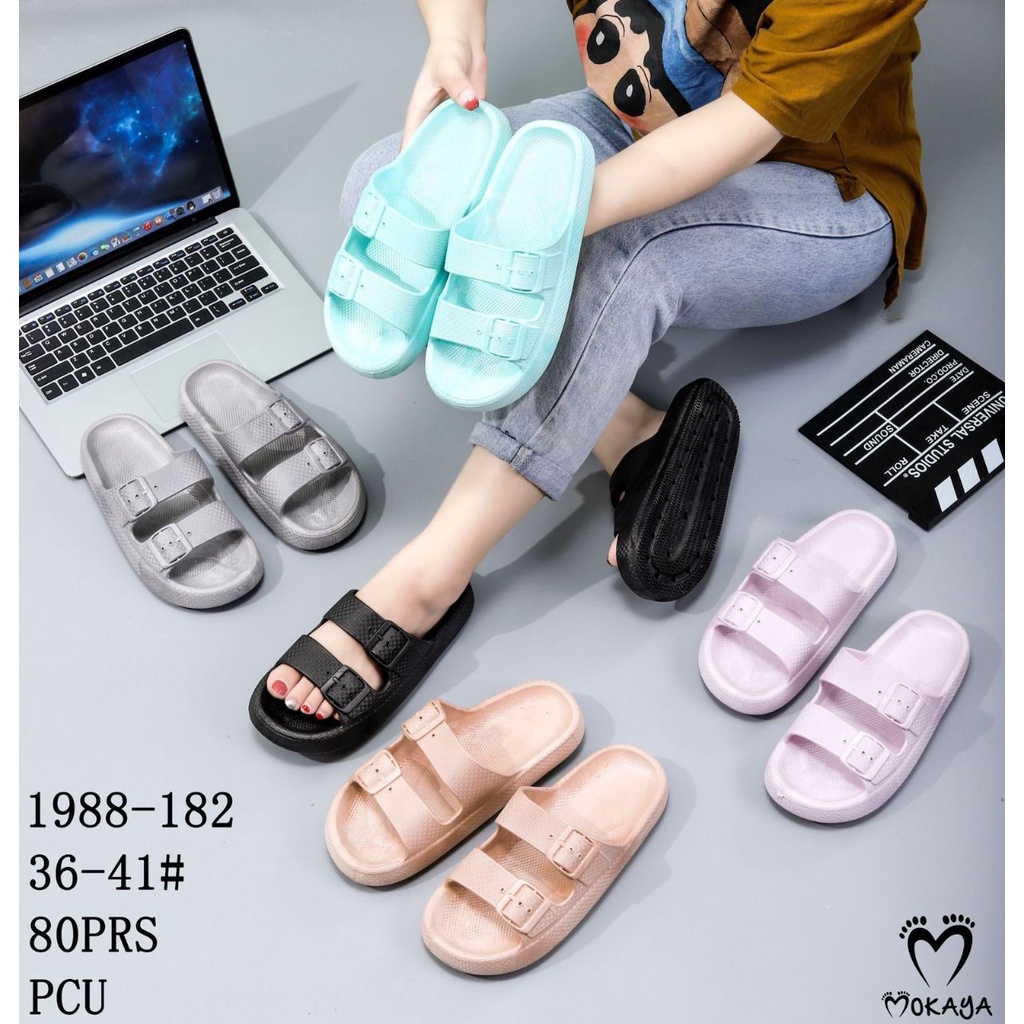 Sandal Slop Jelly Wanita dan Pria Couple Ban 2 Gesper Sol Tebal Empuk Warna Pastel Keren Elegant Casual Import Mokaya / Size 36-41 / Size 40-45 (1988-D1 / E8012-b1)