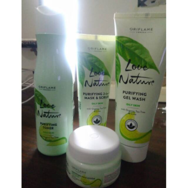 Oriflame Love Nature Organic Tea Tree and Lime Skincare Set