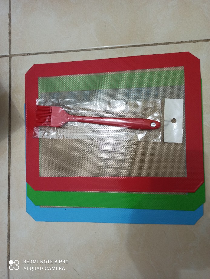 Agb – Amats1 Alas Kue Silikon Set 4 In 1 + Kuas Silikon – Alas Silikon Paket – Baking Mat Set
