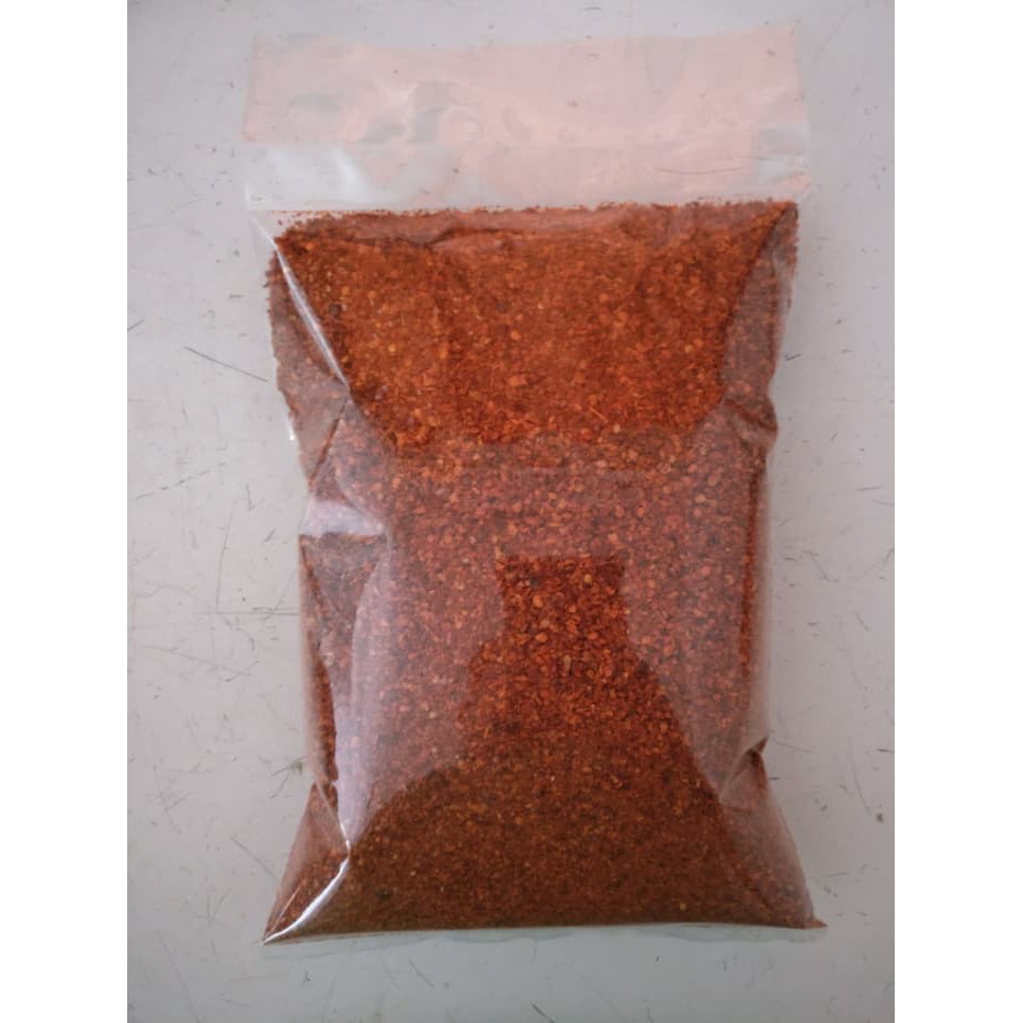 

CHILI GRANULE 1KG CABE BUBUK KASAR CABE GRANULES IMPORT HALAL