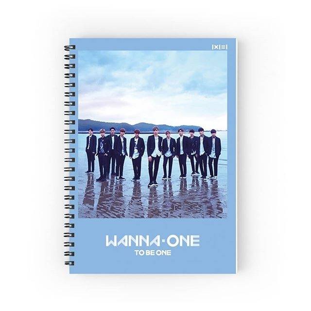 

Notebook custom kertas bergaris / berwarna