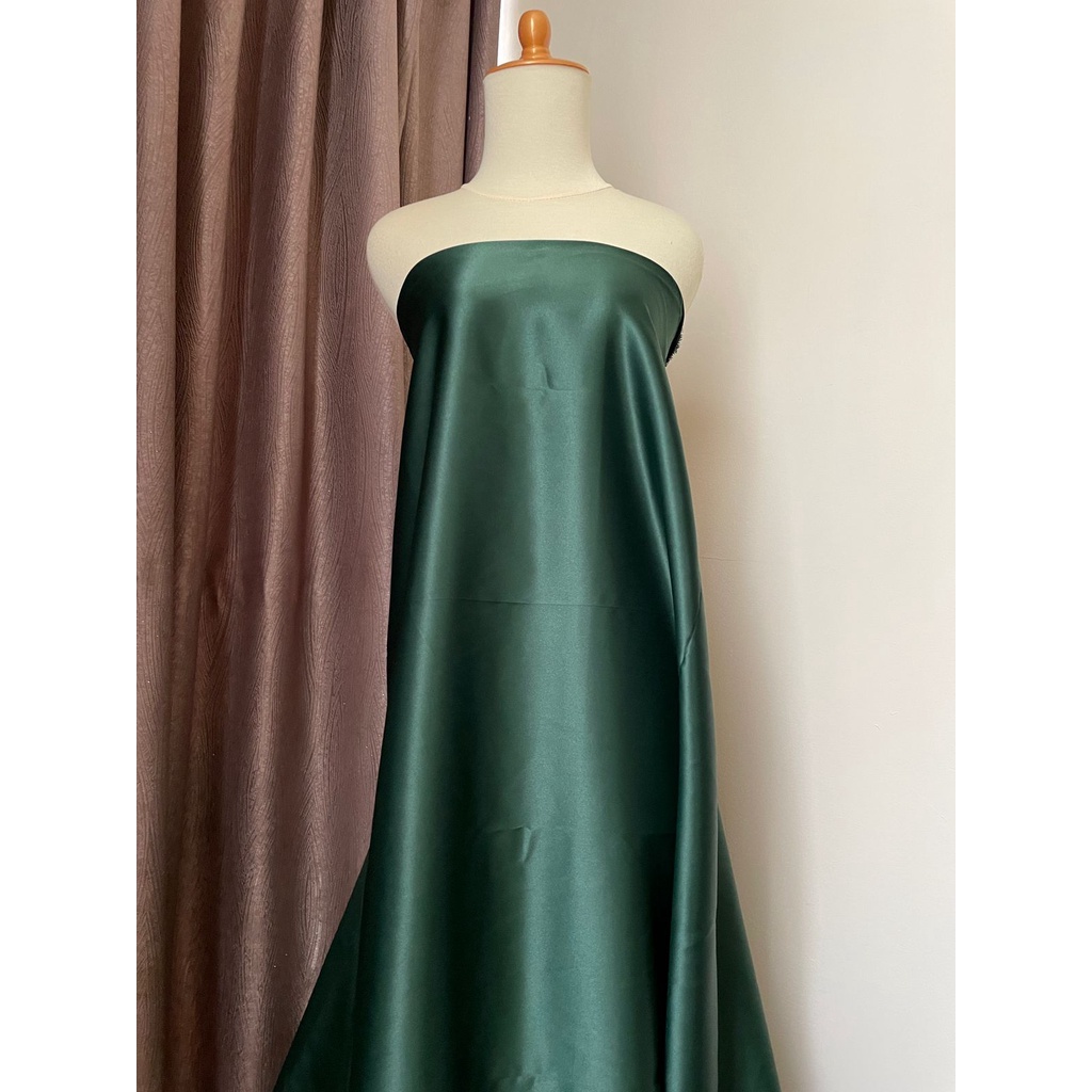 Kain Satin Saten Velvet Premium Silk Meteran Warna Hijau Botol Emerald Green