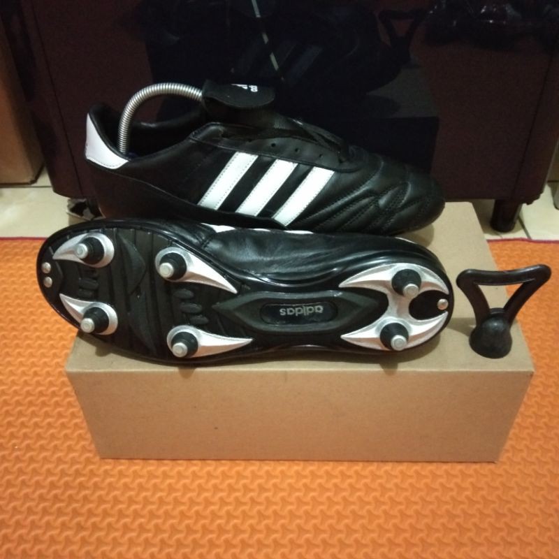 sepatu bola kulit adidas copa pul besi