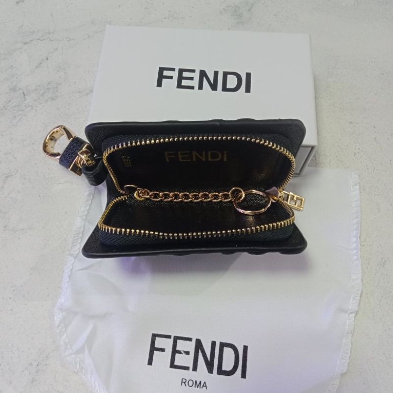 DOMPET GANTUNGAN KUNCI STNK MOBIL DAN MOTOR FENDI BAHAN IMPORT KULIT PREMIUM QUALITY