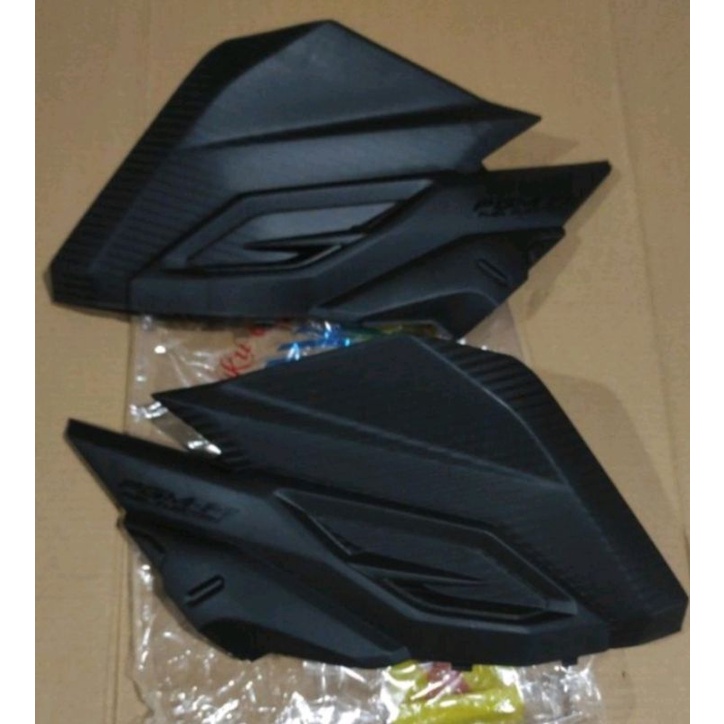 COVER BODY BELAKANG BODY KASAR SAMBUNGAN BODY KECIL VARIO 125 150 LED 2015-2017 SEPASANG KIRI KANAN MEREK WIN