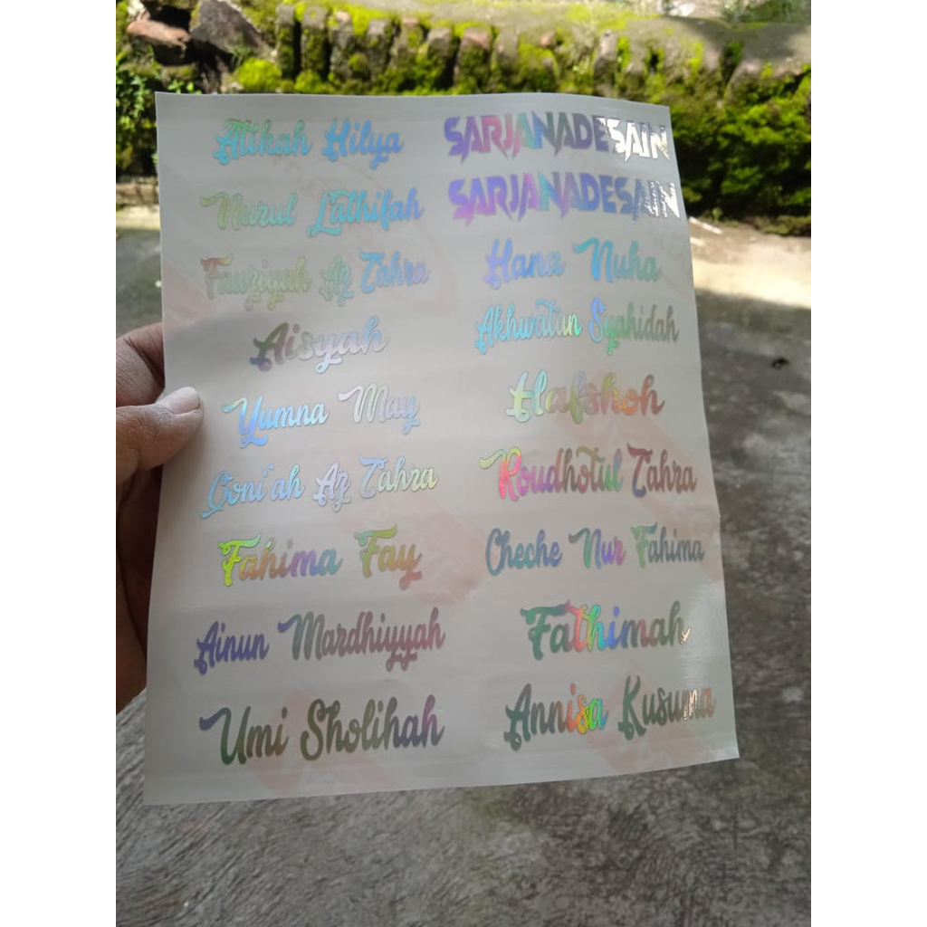 

Stiker Nama Hologram Custom Ukuran 10x3cm satuan