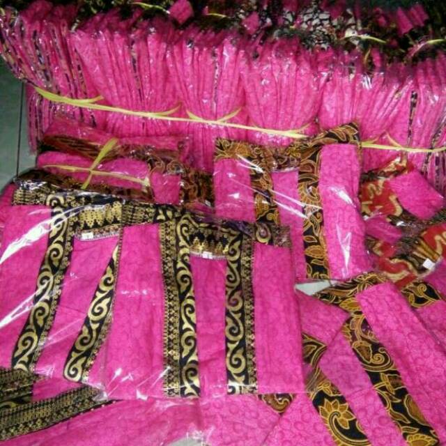 KEBAYA ANAK KEMBAR PINK KUTU BARU ANAK PINK KEBAYA PINK KEBAYA MURAH