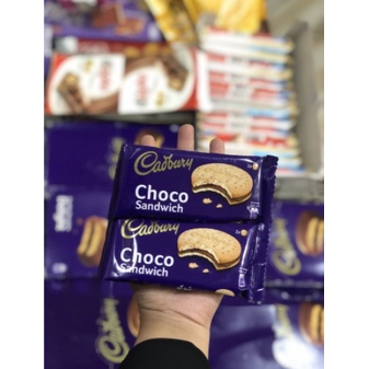 

biskuit Cadbury Choco Sandwich