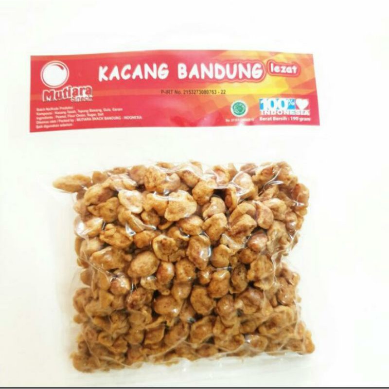 

Kacang Bandung kacang tanah goreng tepung Sunda cemilan tradisional