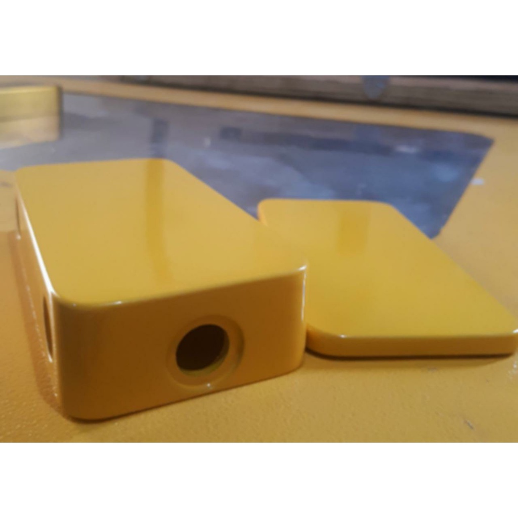 Box CNC Powdercoat Model V3 Yellow not hammond 1590G