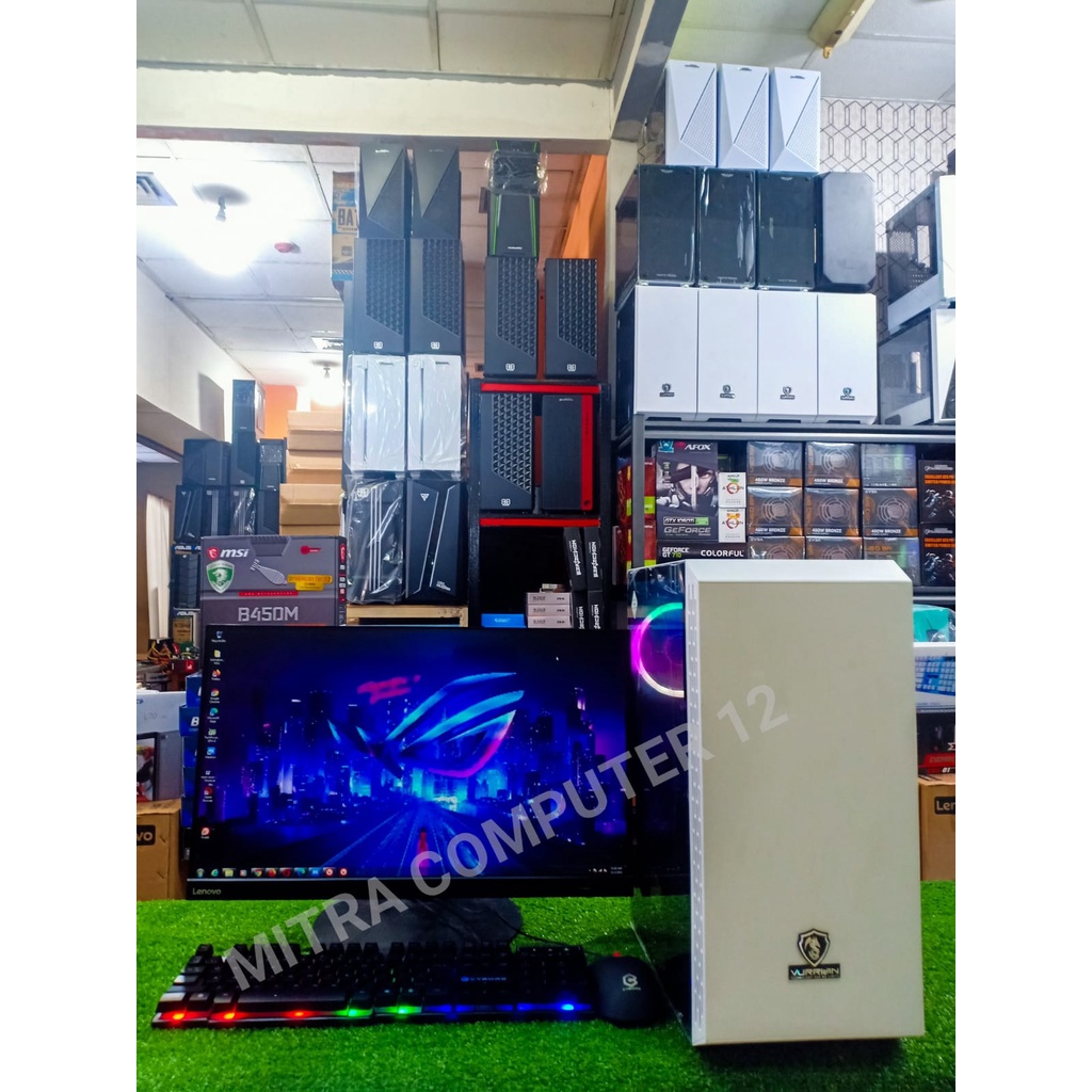 PAKET PC GAMING CORE I7 RAM 8 HDD 500/SSD MONITOR 129 INCH SIAP PAKAI