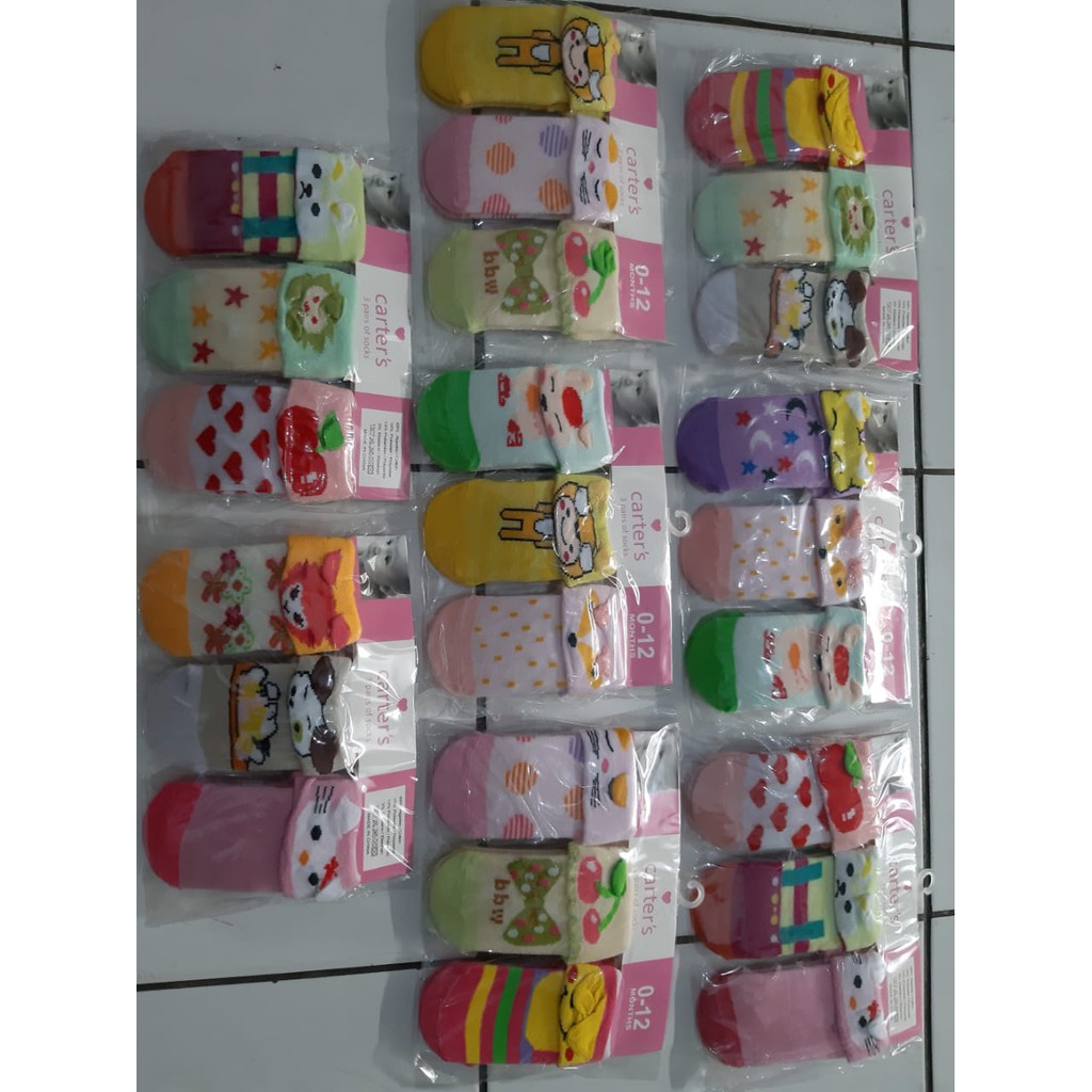 Carter's Kaos Kaki 3D dan Boneka