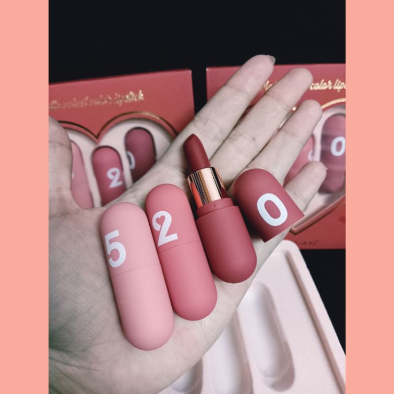 [1BOX ISI 3PCS]HENGFANG VELVET LIPSTIK 520 (Merah)