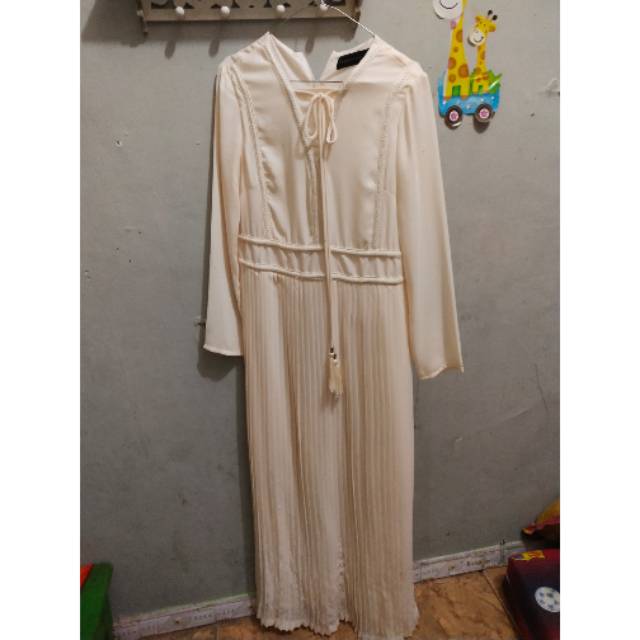 Preloved gamis pesta