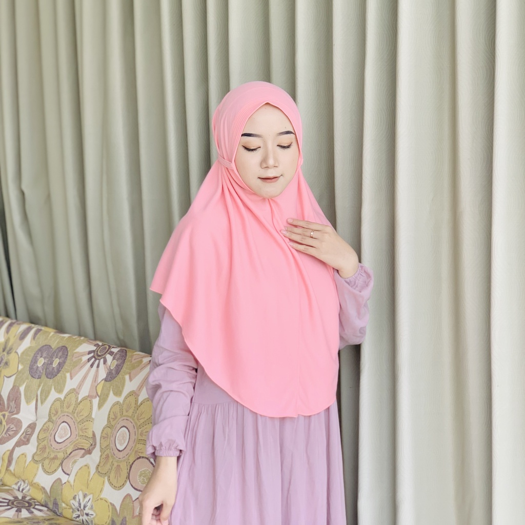 Hijab Instan Emilia L Bergo Tali Kaos